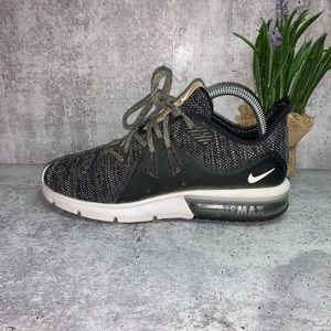 Nike Air Max Sequent 3 Size 8.5 9088993-011